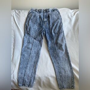 Stay Tuned | Vintage 90s Acid Wash Jeans | 32×32 | Made in Hong Kong